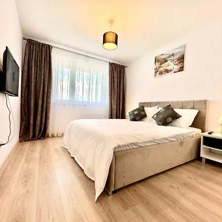 Urban Plaza Astra - Rise Private Apartments & Suites Braşov Extérieur photo