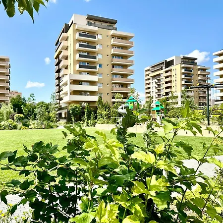 Urban Plaza Astra - Rise Private Apartments & Suites Braşov Extérieur photo