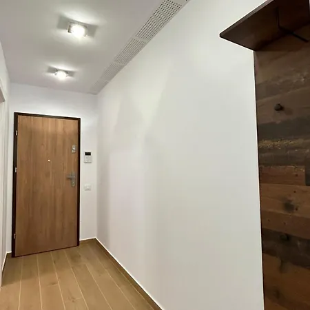 Urban Plaza Astra - Rise Private Apartments & Suites Braşov Extérieur photo