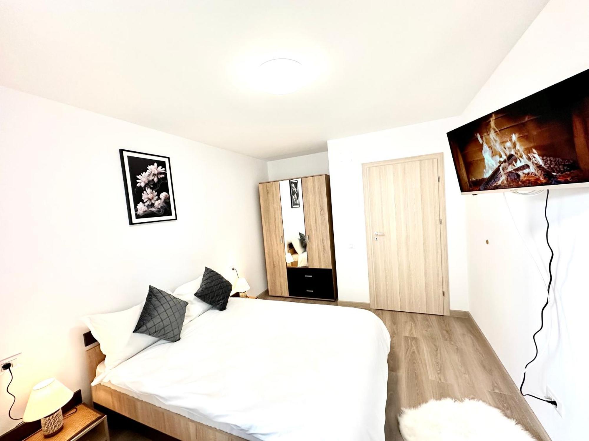 Apartment Urban Plaza Astra - Rise Private & *